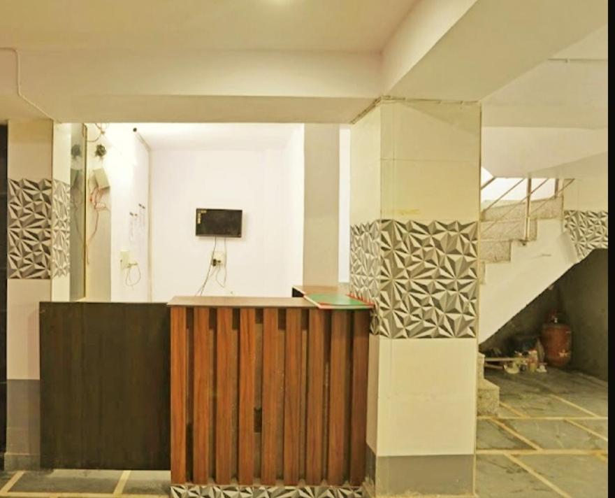 Hotel Green Snapper'100 M From Delhi University Near Isbt Kashmiri Gate Нью-Дели Экстерьер фото
